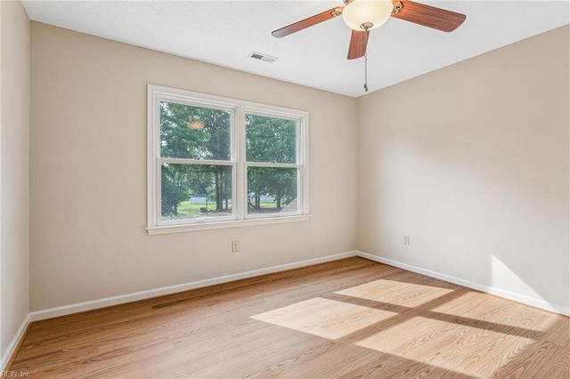 208 Silver Fox TRCE, Yorktown, VA 23693