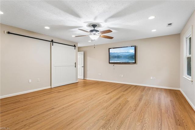 208 Silver Fox TRCE, Yorktown, VA 23693