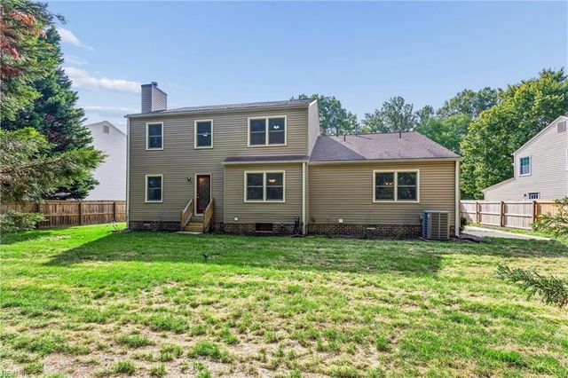 208 Silver Fox TRCE, Yorktown, VA 23693