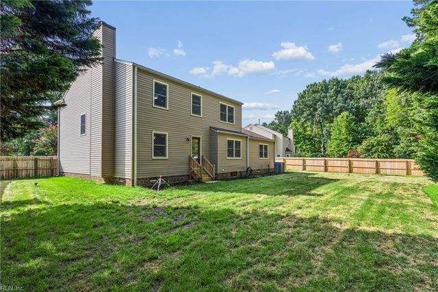 208 Silver Fox TRCE, Yorktown, VA 23693