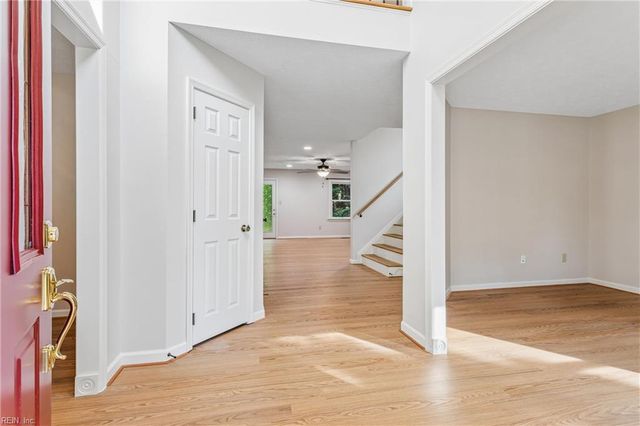 208 Silver Fox TRCE, Yorktown, VA 23693