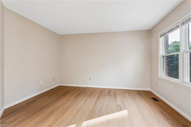 208 Silver Fox TRCE, Yorktown, VA 23693