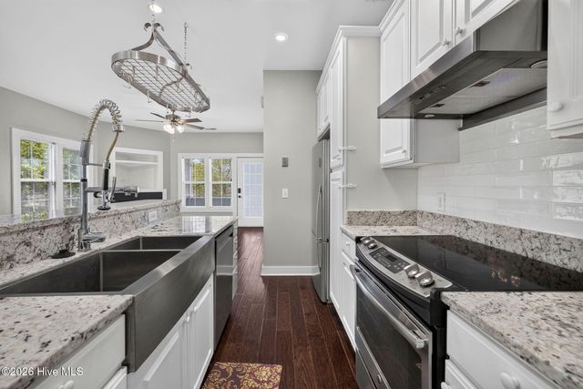 2320 Wrightsville Avenue Apt 231, Wilmington, NC 28403