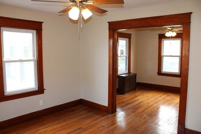 32 Kent Rd, Springfield, MA 01129