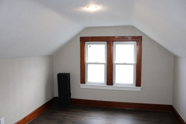 32 Kent Rd, Springfield, MA 01129