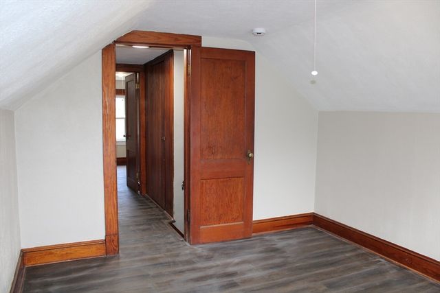 32 Kent Rd, Springfield, MA 01129