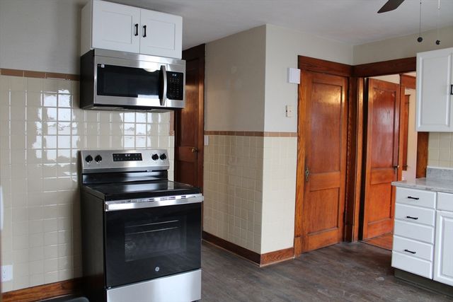 32 Kent Rd, Springfield, MA 01129