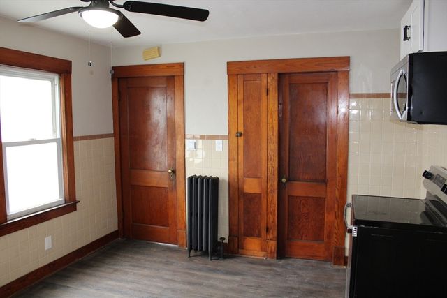 32 Kent Rd, Springfield, MA 01129