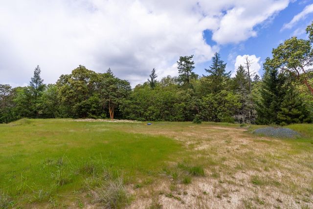 202 Westridge Drive, Grants Pass, OR 97526