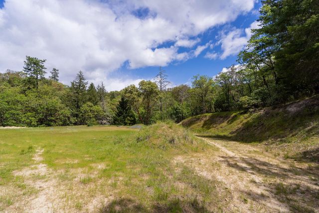 202 Westridge Drive, Grants Pass, OR 97526