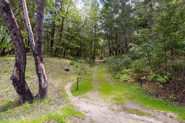 202 Westridge Drive, Grants Pass, OR 97526