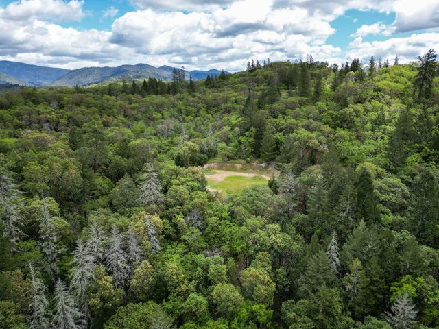 202 Westridge Drive, Grants Pass, OR 97526
