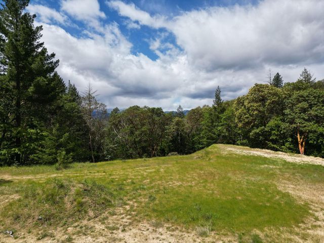 202 Westridge Drive, Grants Pass, OR 97526