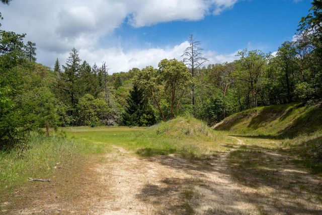 202 Westridge Drive, Grants Pass, OR 97526