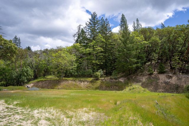 202 Westridge Drive, Grants Pass, OR 97526