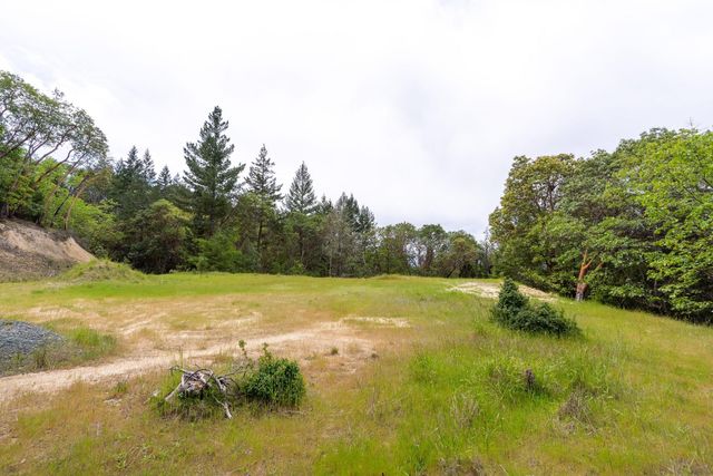 202 Westridge Drive, Grants Pass, OR 97526