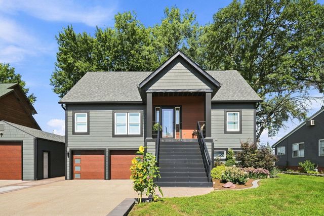 835 1st Avenue, Hampton, IL 61256