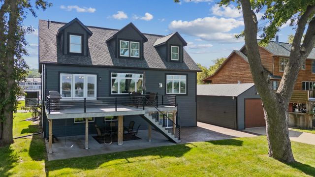 835 1st Avenue, Hampton, IL 61256