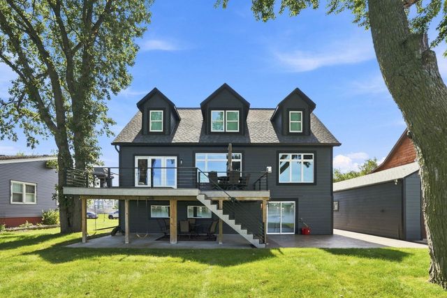 835 1st Avenue, Hampton, IL 61256