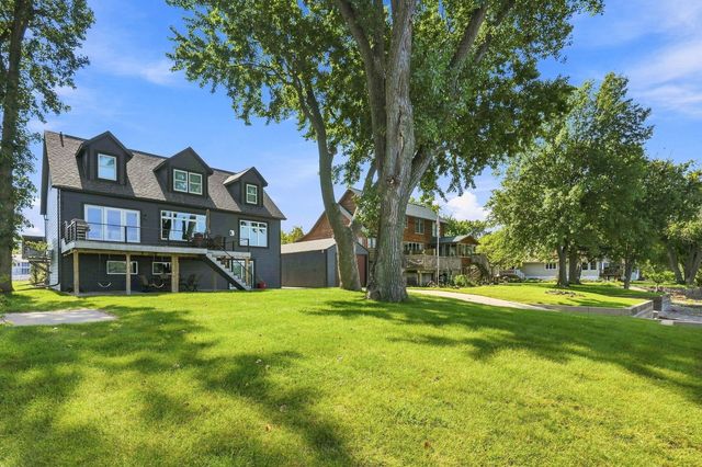 835 1st Avenue, Hampton, IL 61256