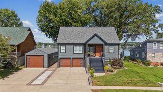 835 1st Avenue, Hampton, IL 61256