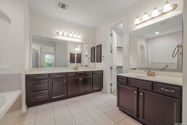 11339 Ivy Cadence, San Antonio, TX 78253