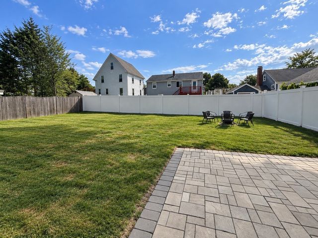 51 Emerson Ave, Peabody, MA 01960