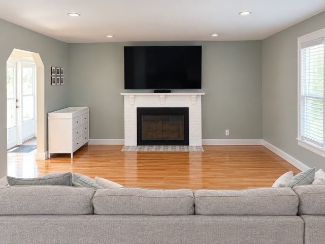 51 Emerson Ave, Peabody, MA 01960