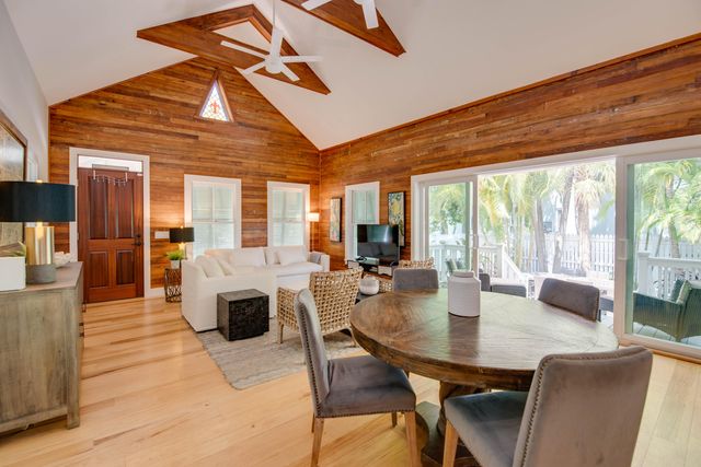 1124 Seminary Street, Key West, FL 33040