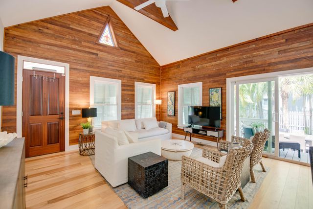 1124 Seminary Street, Key West, FL 33040