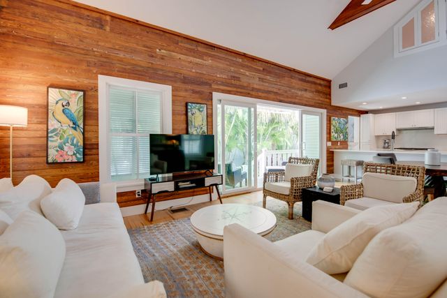 1124 Seminary Street, Key West, FL 33040