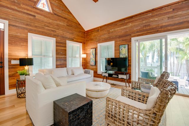 1124 Seminary Street, Key West, FL 33040