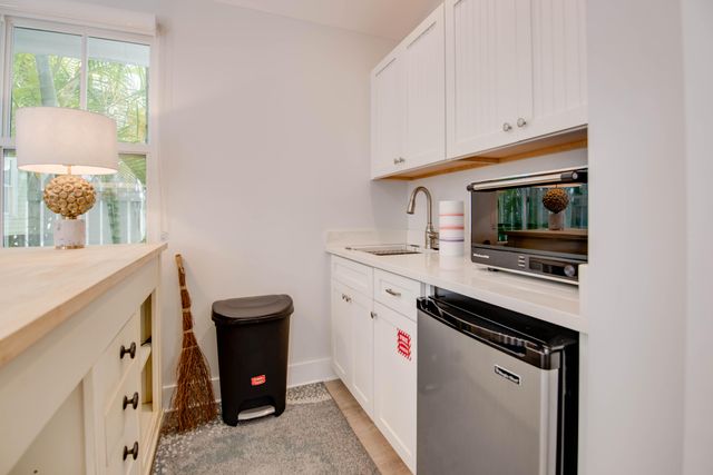 1124 Seminary Street, Key West, FL 33040