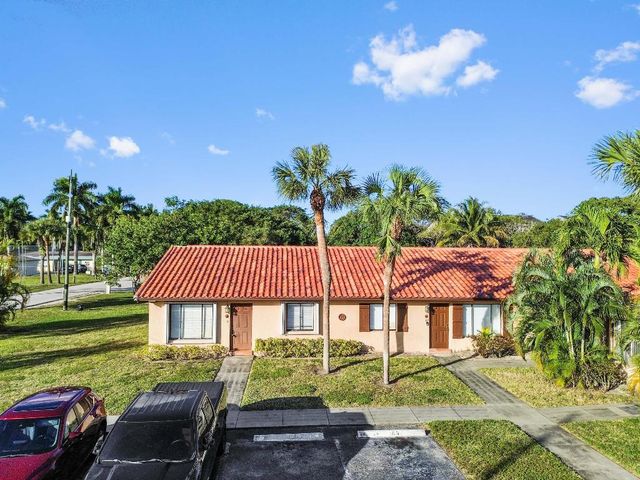 1100 Summer Street 1, Palm Springs, FL 33461