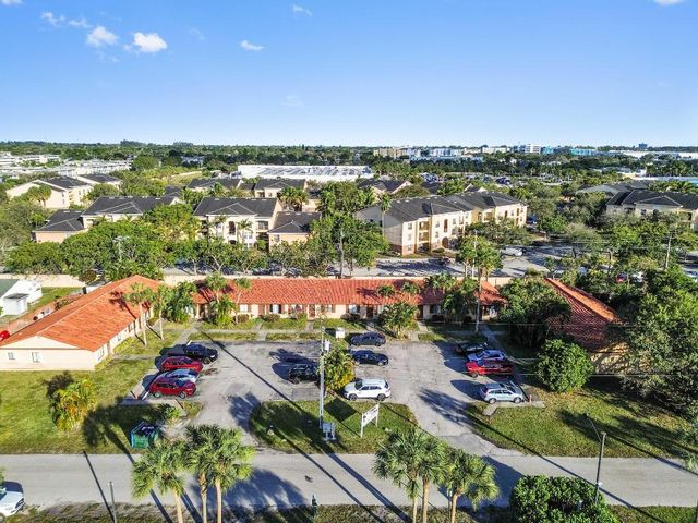 1100 Summer Street 1, Palm Springs, FL 33461