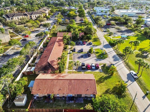 1100 Summer Street 1, Palm Springs, FL 33461