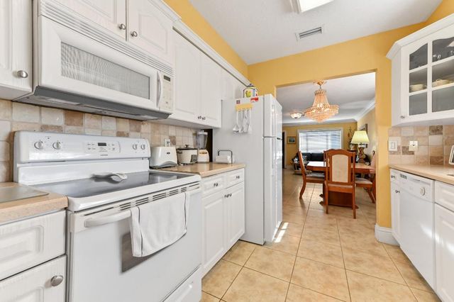 1100 Summer Street 1, Palm Springs, FL 33461