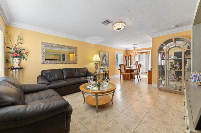 1100 Summer Street 1, Palm Springs, FL 33461