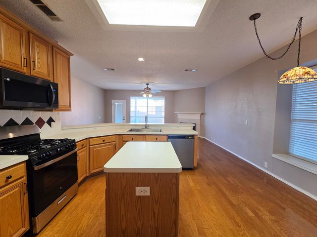 6464 Richmond Drive, Frisco, TX 75035