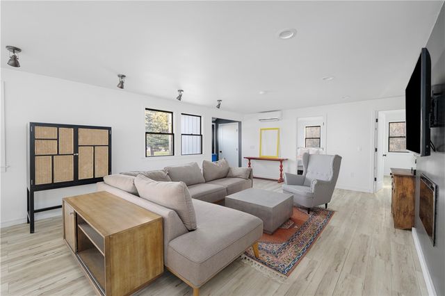 0176 Daniel Avenue, Portsmouth, RI 02872