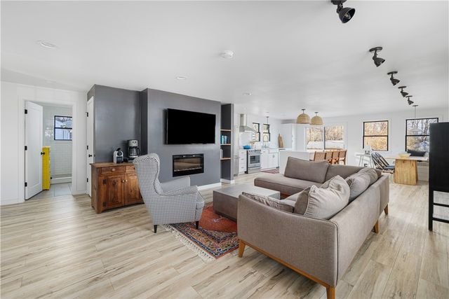 0176 Daniel Avenue, Portsmouth, RI 02872