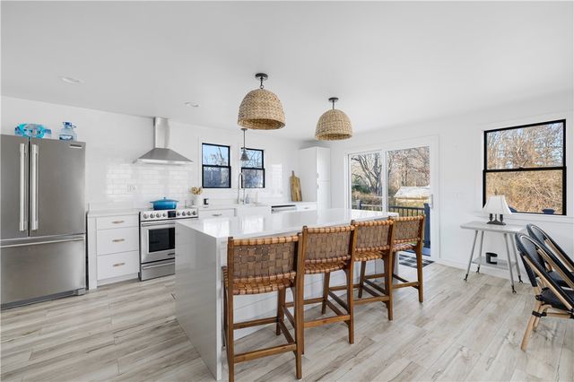 0176 Daniel Avenue, Portsmouth, RI 02872