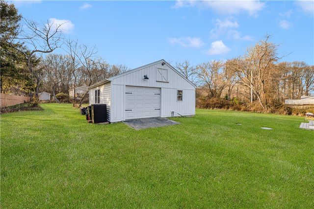 0176 Daniel Avenue, Portsmouth, RI 02872