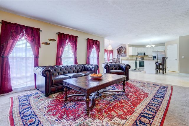 644 Yardley Court, Webster, NY 14580