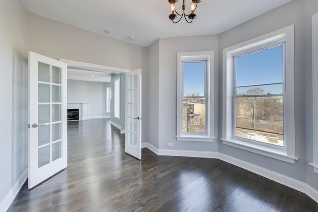 313 E 60th Street 4, Chicago, IL 60637