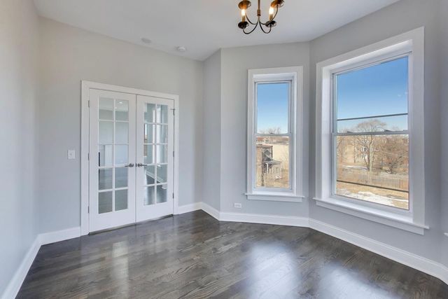 313 E 60th Street 4, Chicago, IL 60637