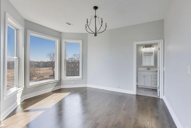 313 E 60th Street 4, Chicago, IL 60637