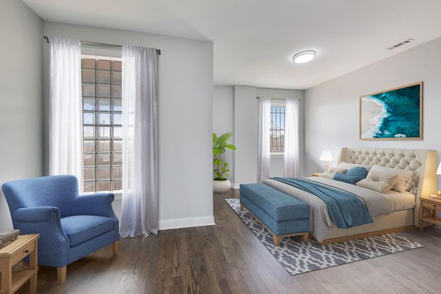 313 E 60th Street 4, Chicago, IL 60637