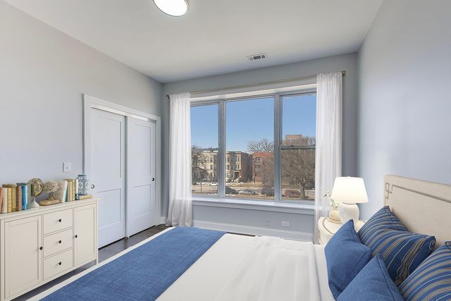 313 E 60th Street 4, Chicago, IL 60637