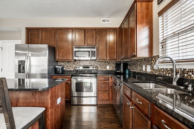 6046 Easy Lane, Indianapolis, IN 46259